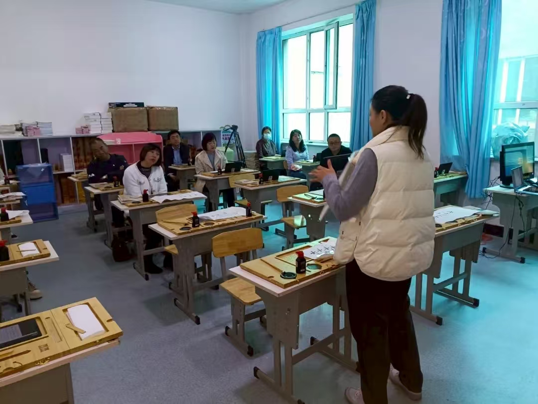 “写好中国字 做好中国人”吉林省图们国门红军小学慈善项目顺利完成年检工作
